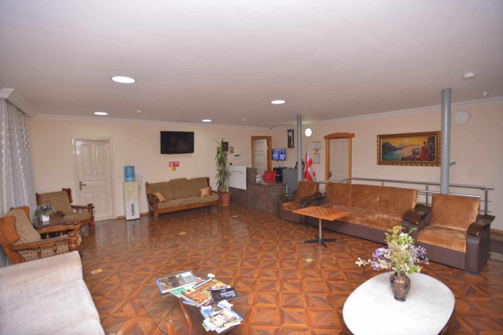 Hotel Nikea Paradiso Kutaisi Zewnętrze zdjęcie